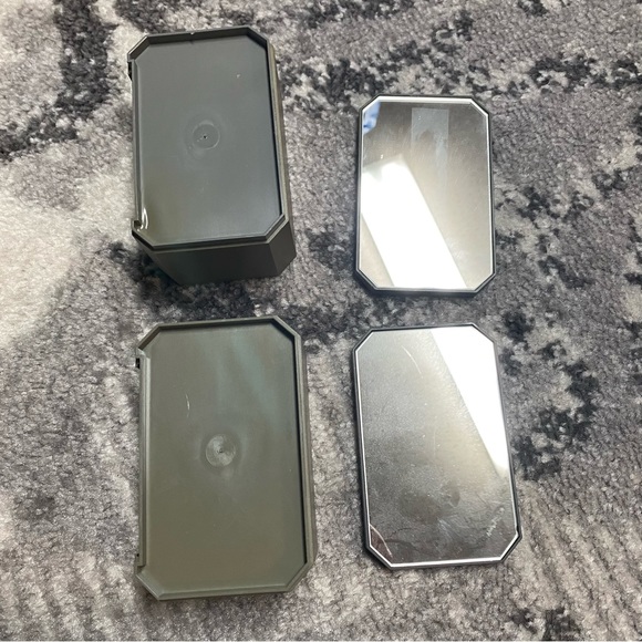 Swarovski Plastic Mirror Top Set of 2 Display Stands - Picture 6 of 12